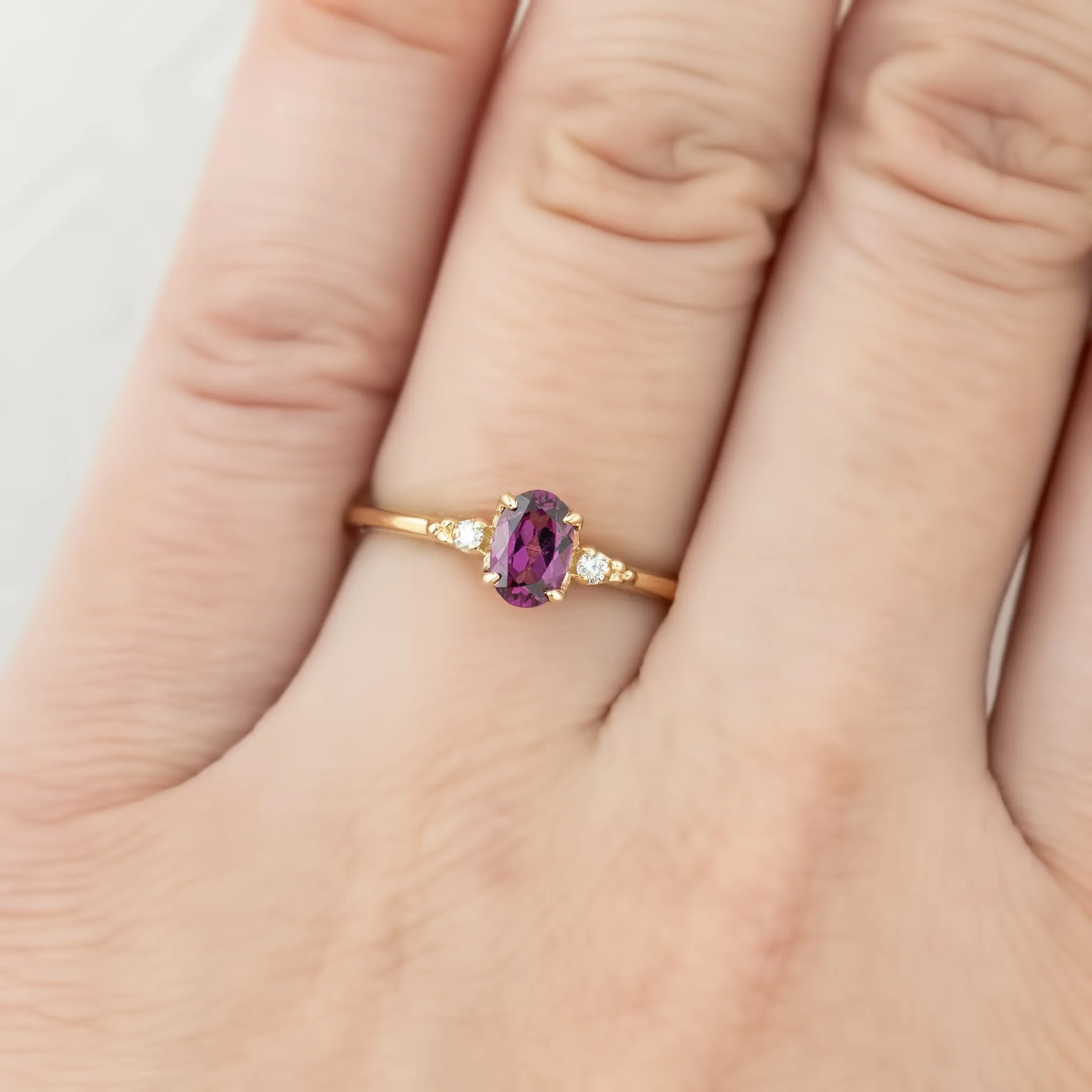 Estel Ring - Garnet