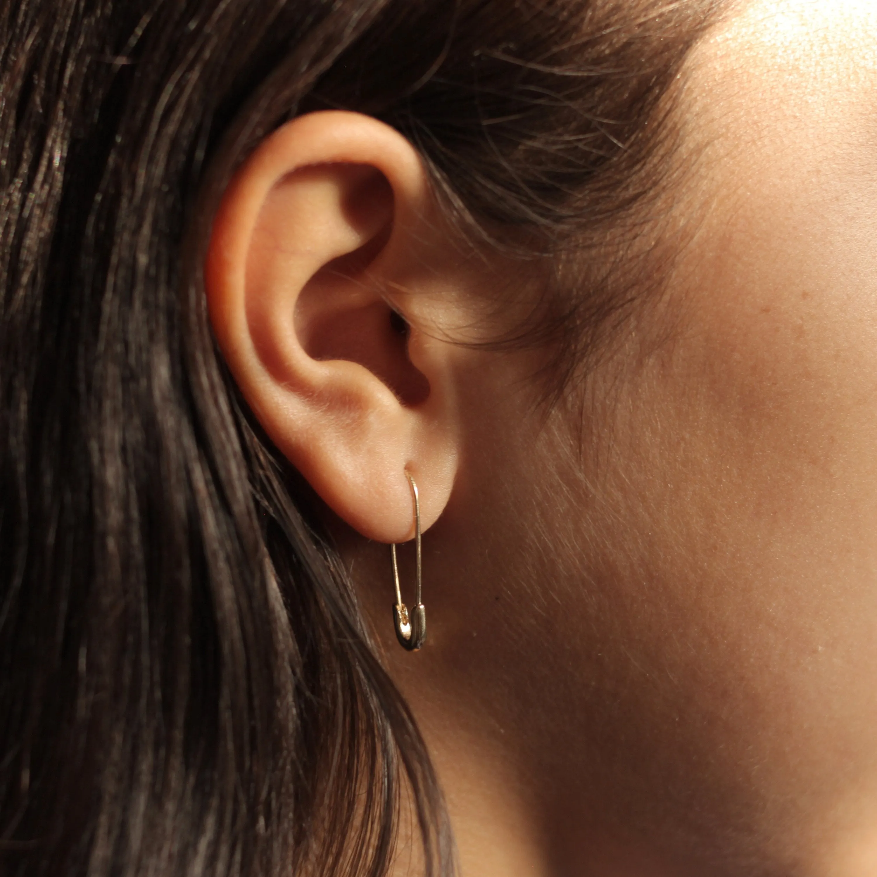 Gold Minimal Safety Pin Earring