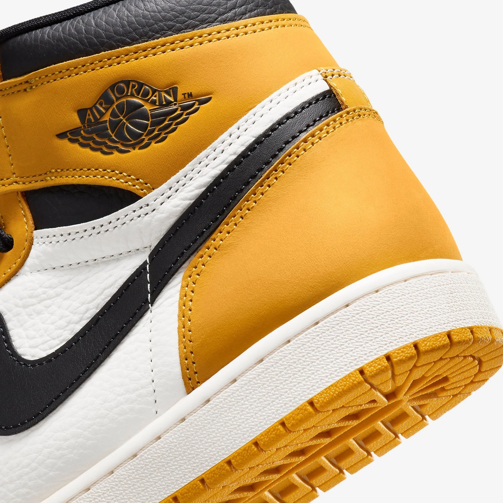 (Men's) Air Jordan 1 Retro High OG 'Yellow Ochre' (2024) DZ5485-701