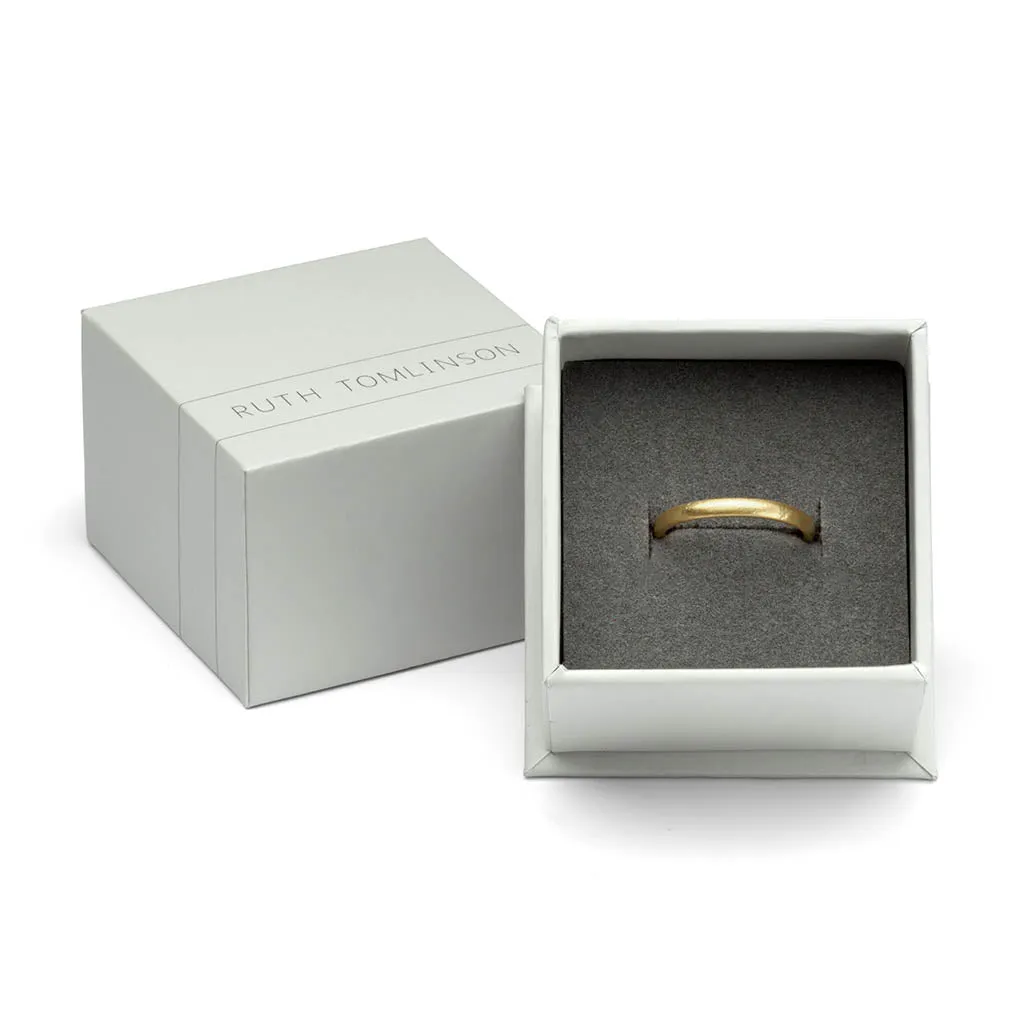 Oval Section Wedding Band - 2.5mm