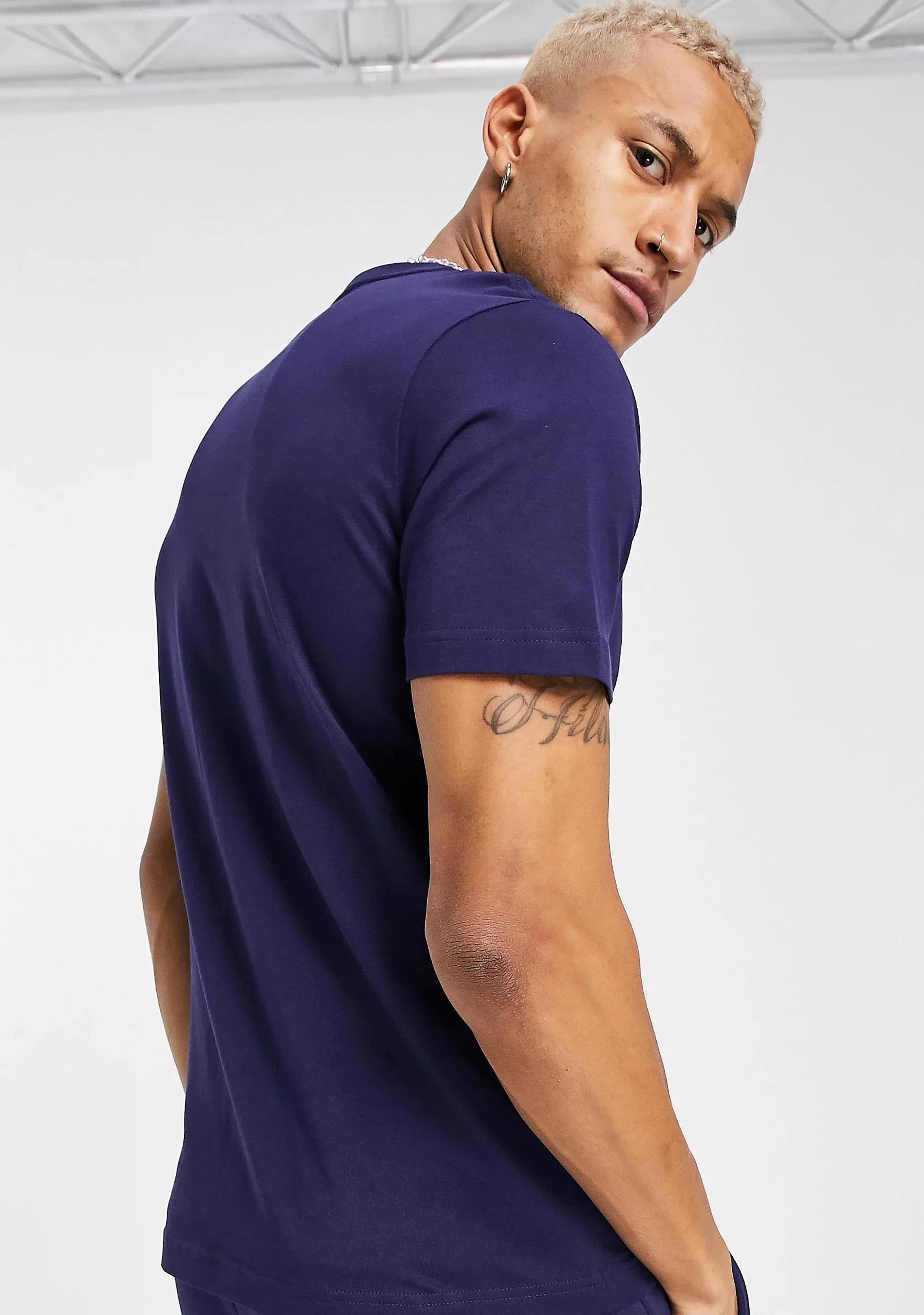 Puma Mens Essential Small Logo Tee Navy <br> 851741 06