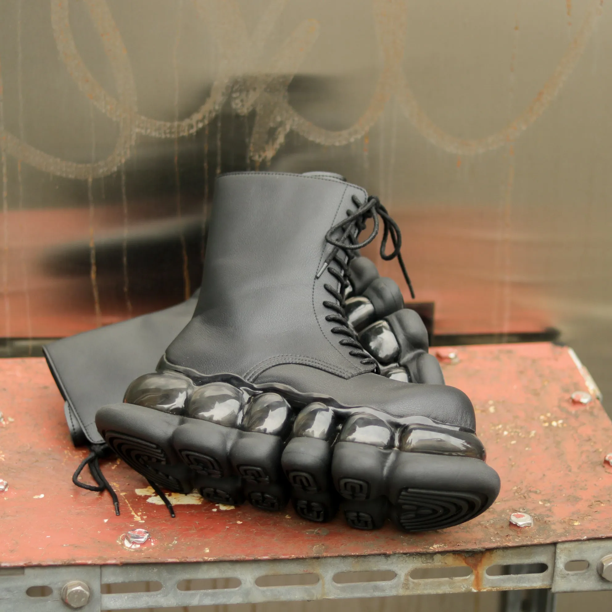 "Jewelry" Ark Boots / Black