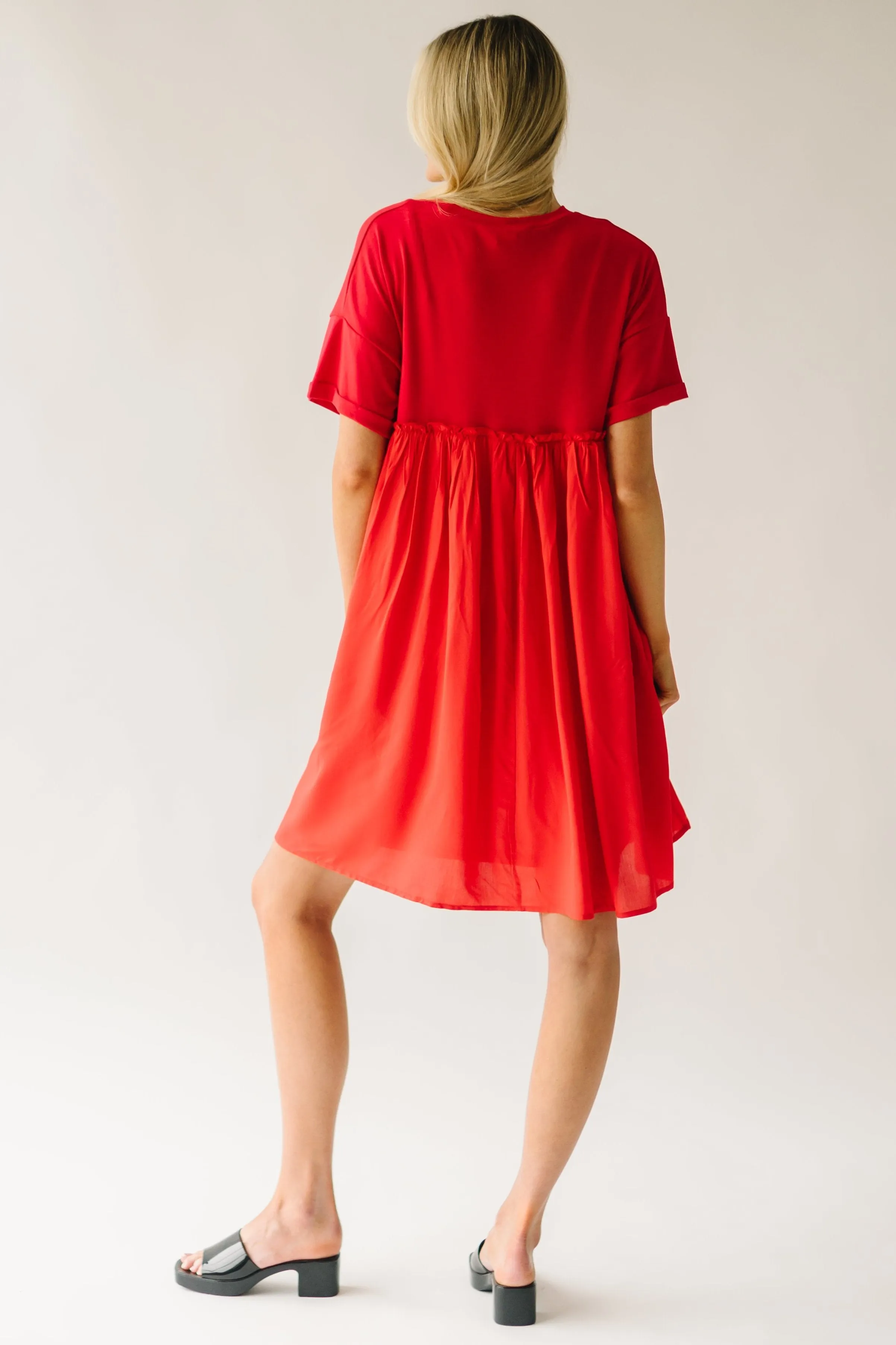 The Tyronza Contrast Ruffle Detail Dress in Tomato Red