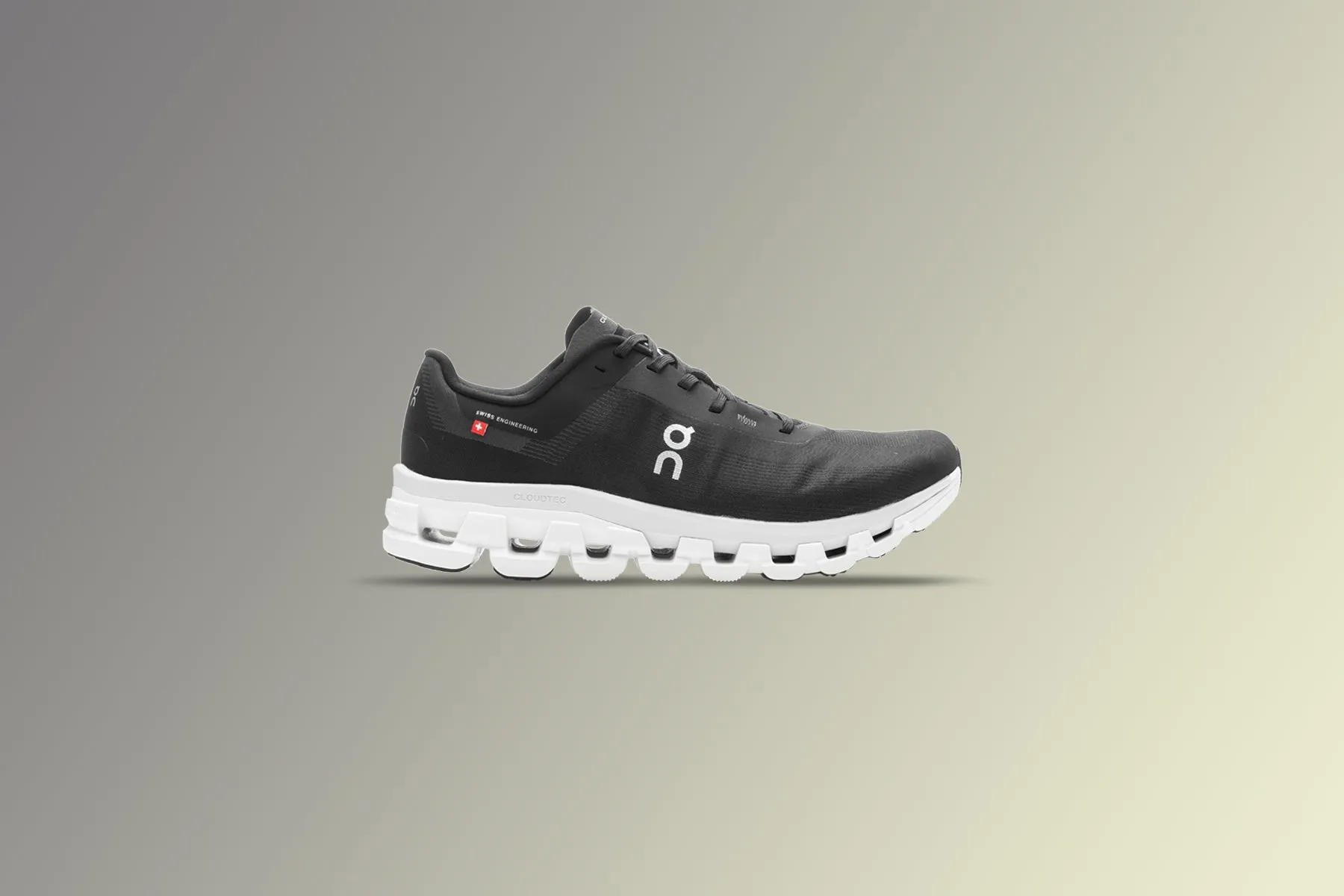 Women's Cloudflow 4 - Black/White